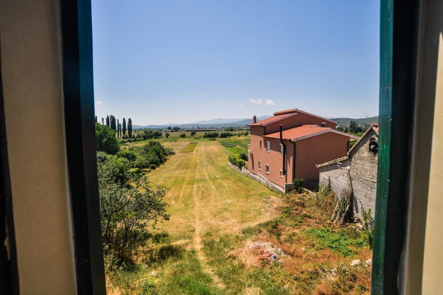 Old House 1 *